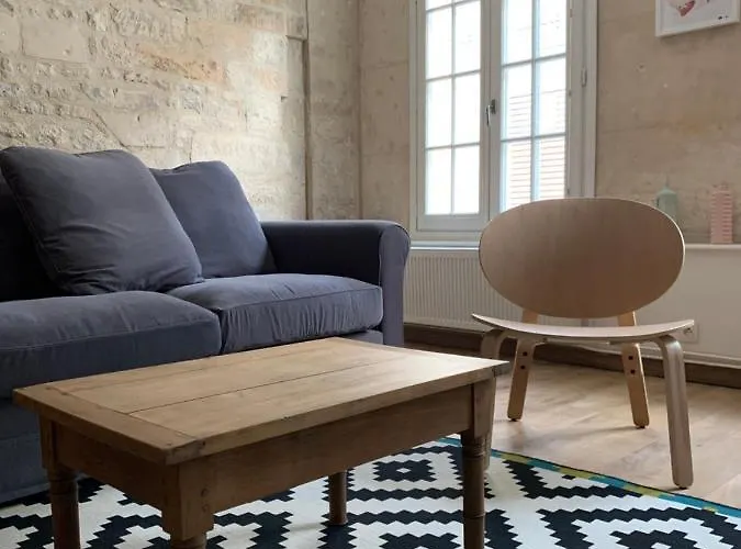 アパート Duplex 4 Pieces 110m2 Hyper Centre カーン